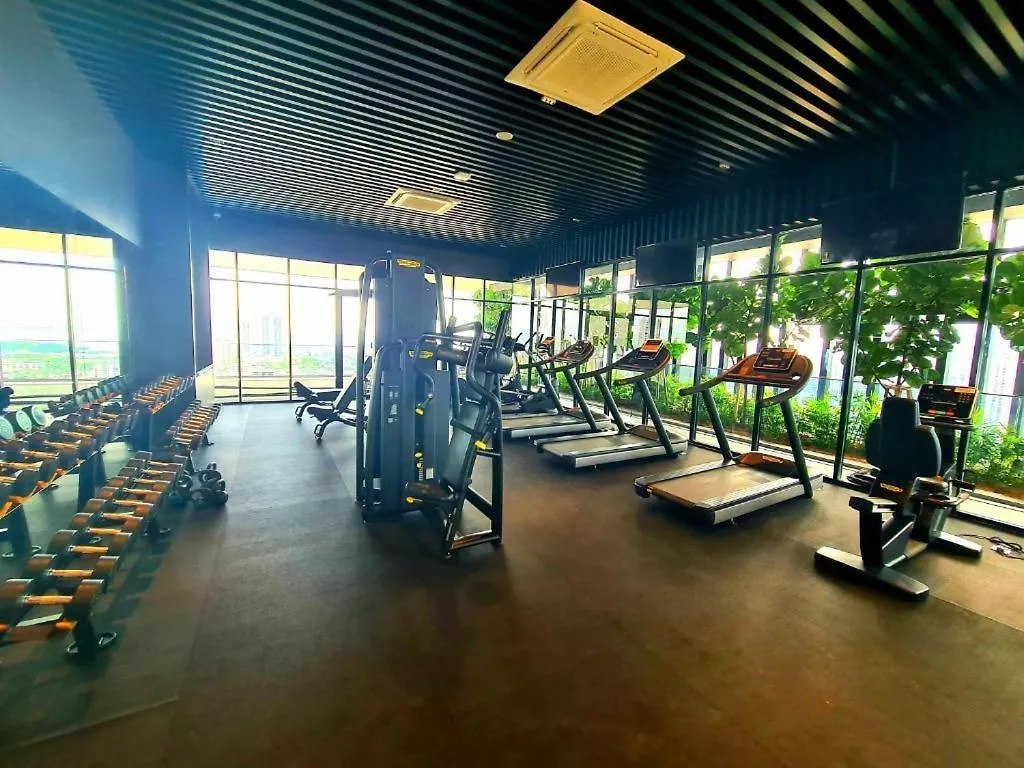 Rooftop - Sky Pool - 2Br Premium Homestay - Georgetown 城市 6 Pax 0*, George Town Malezya
